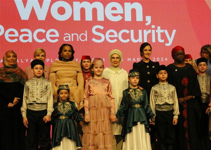 Emine Erdogan Dunya Liderleri Hangi Ger 20344 (1) (Small)