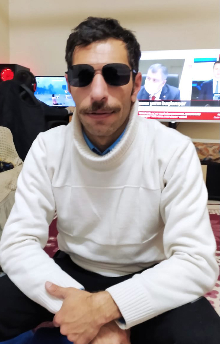 Esini Olduren Sanik Keserle Sirtina Ve 22253 (2)