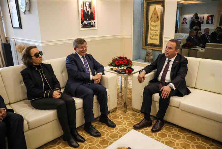 Gelecek Partisi Lideri Davutoglundan Ch 21629 (Small)