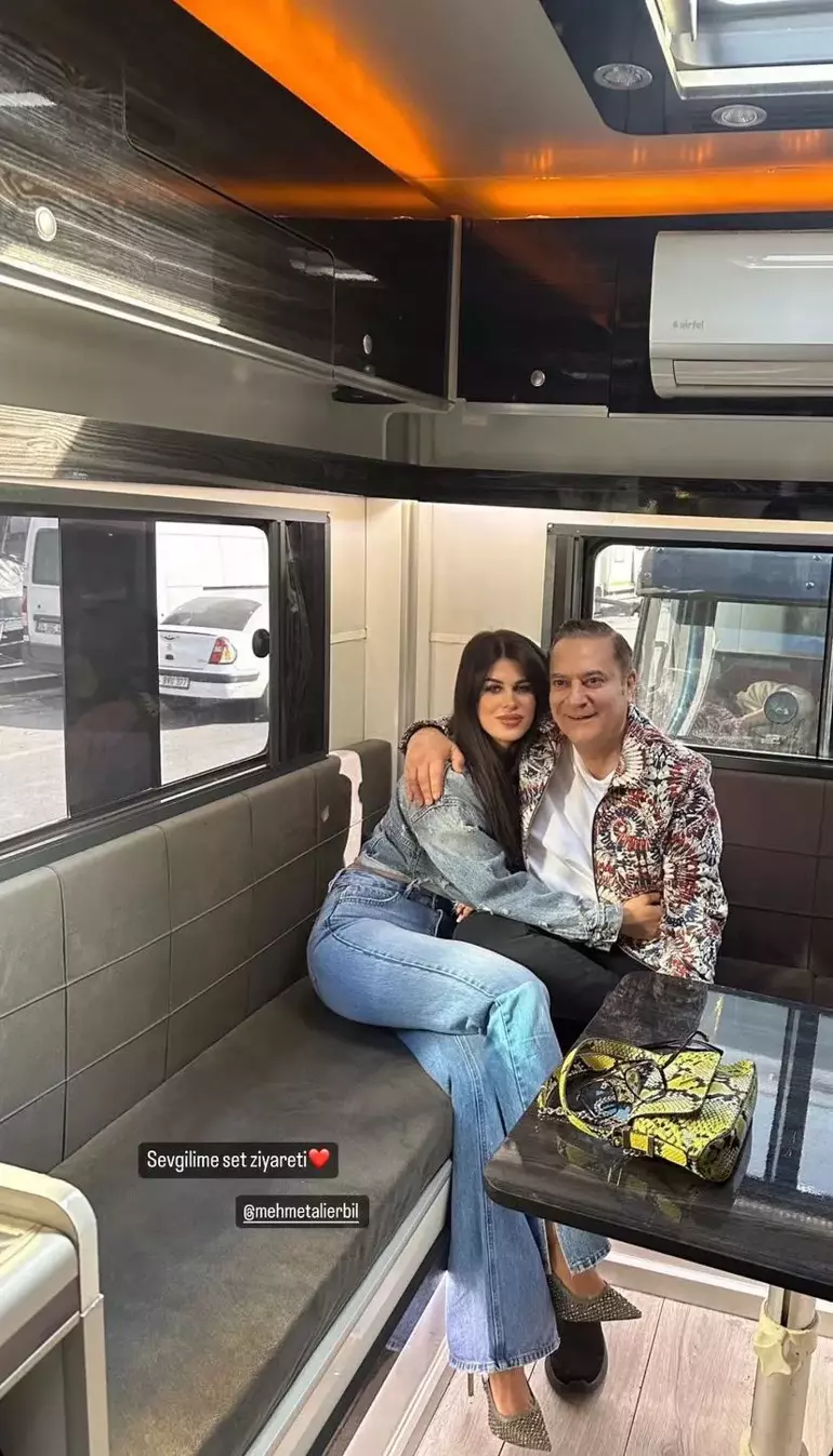 Gulseren Ceylanin Set Paylasimi Resim