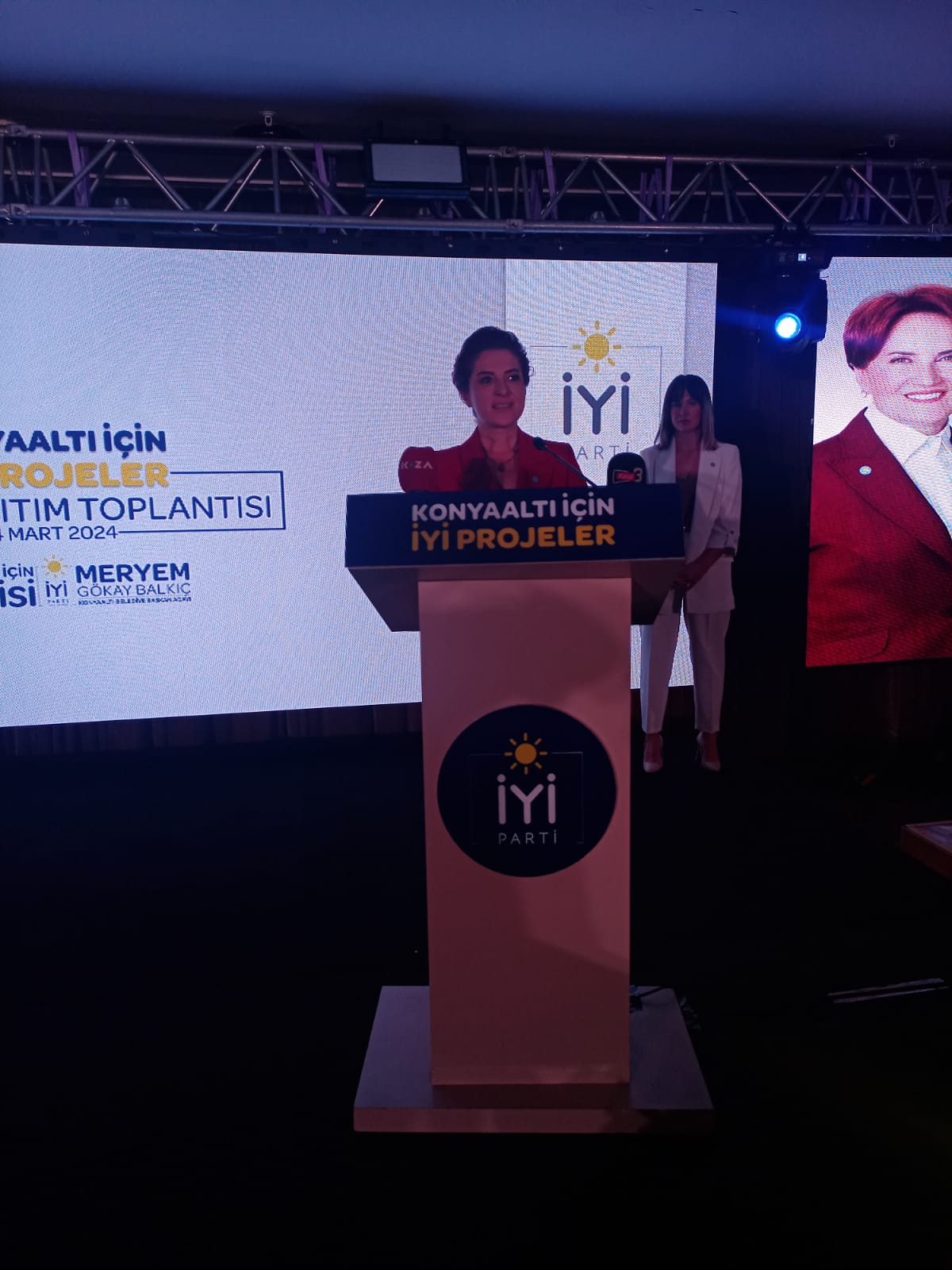 Iyi Parti Konyaaltı (1)