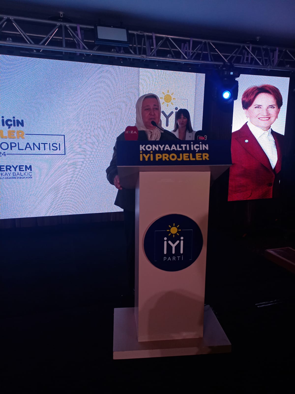 Iyi Parti Konyaaltı Nesrin Ünal (2)