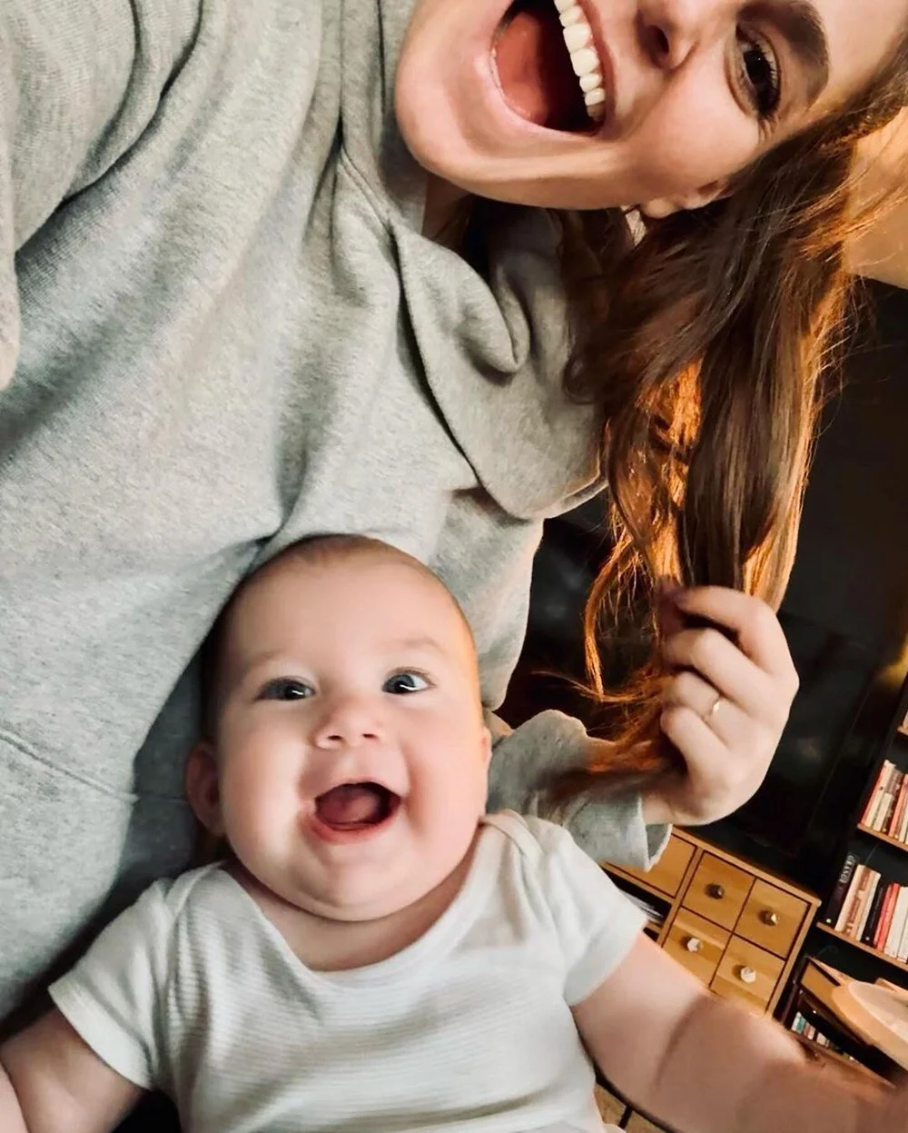 J8Wiofvb4K C Q Zw U9 U L J A.jpg