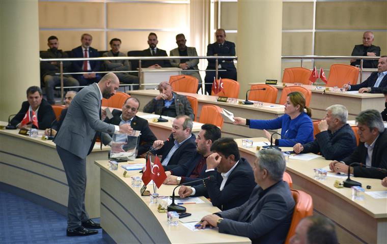 Kepez Meclisi Son Kez Toplaniyor 7 (Small)