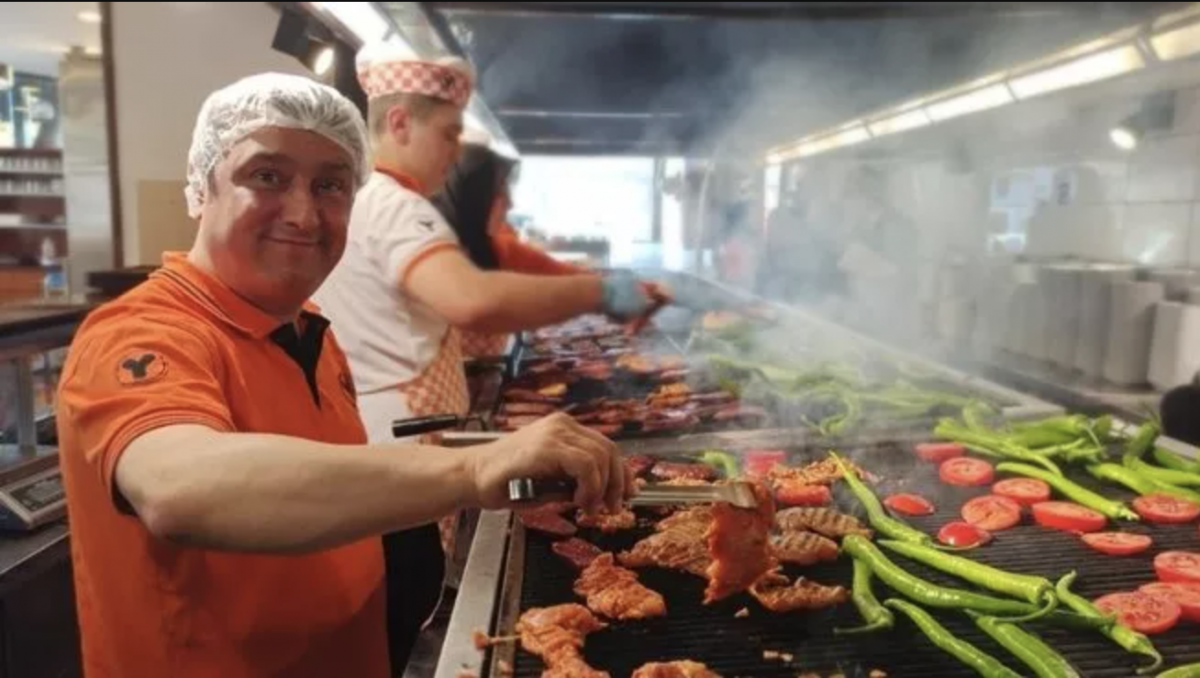 Kofteci Yusuf Enflasyonla Mucadele Icin Kirmizi Ete Indirim Yapti Resim.jpeg