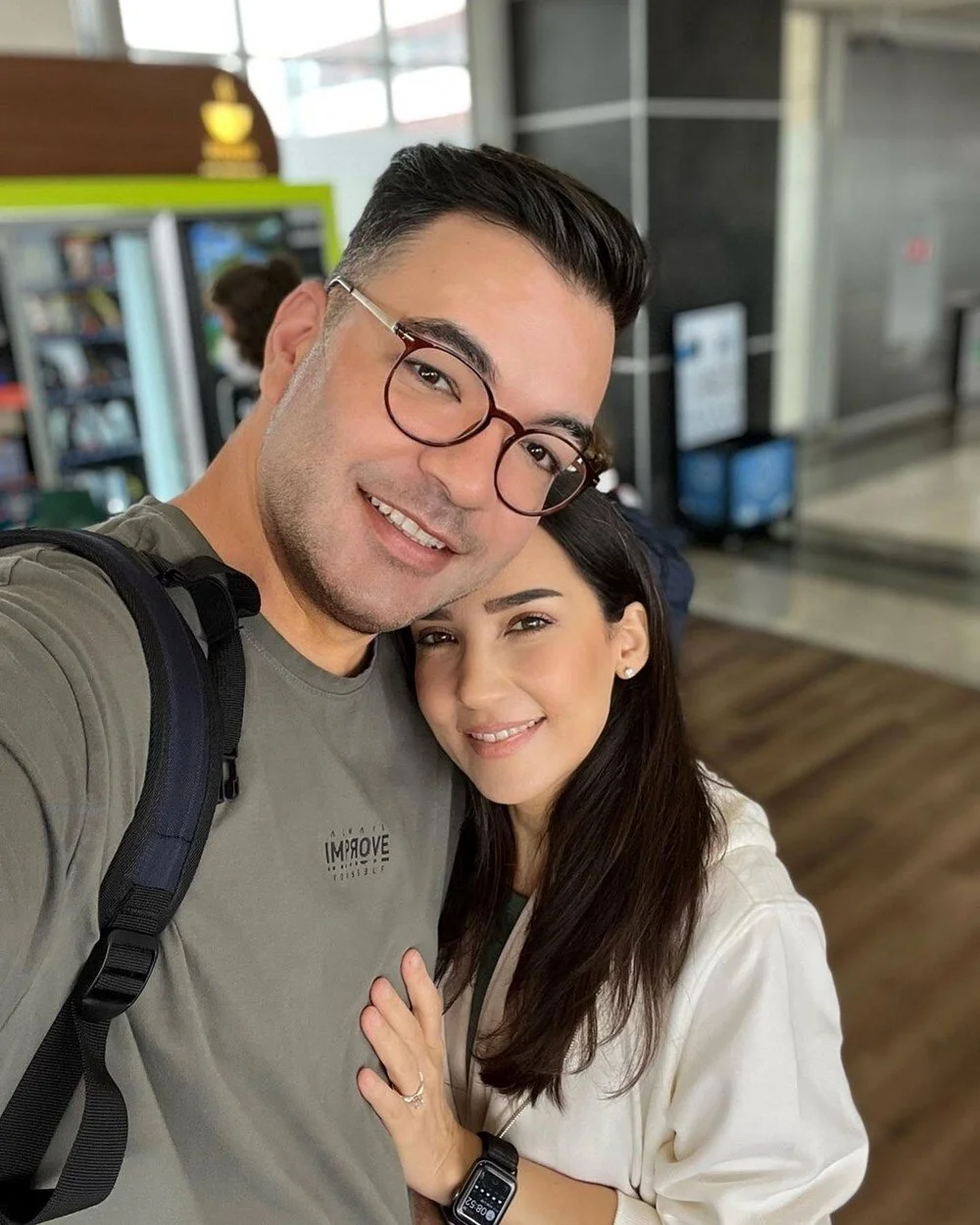 Lal5 R4 B Q C U Wn A37 Ml C Ey Q.jpg