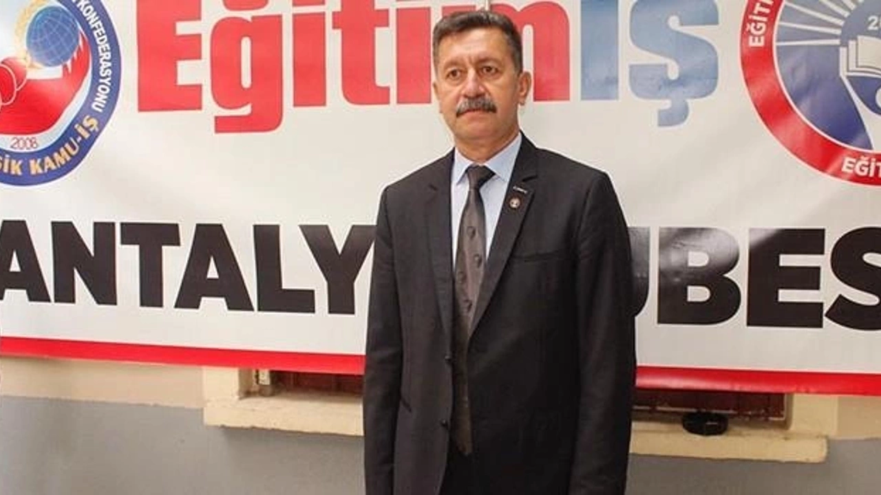 Sadik Acar Hilafet Bayragina Ates Puskurdu Img