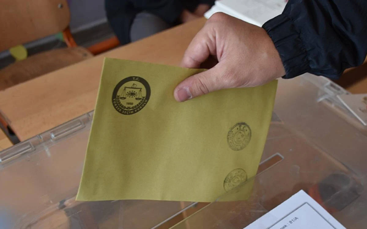 Secim Yasaklari Oncesi Son Anketler Ne Soyluyor