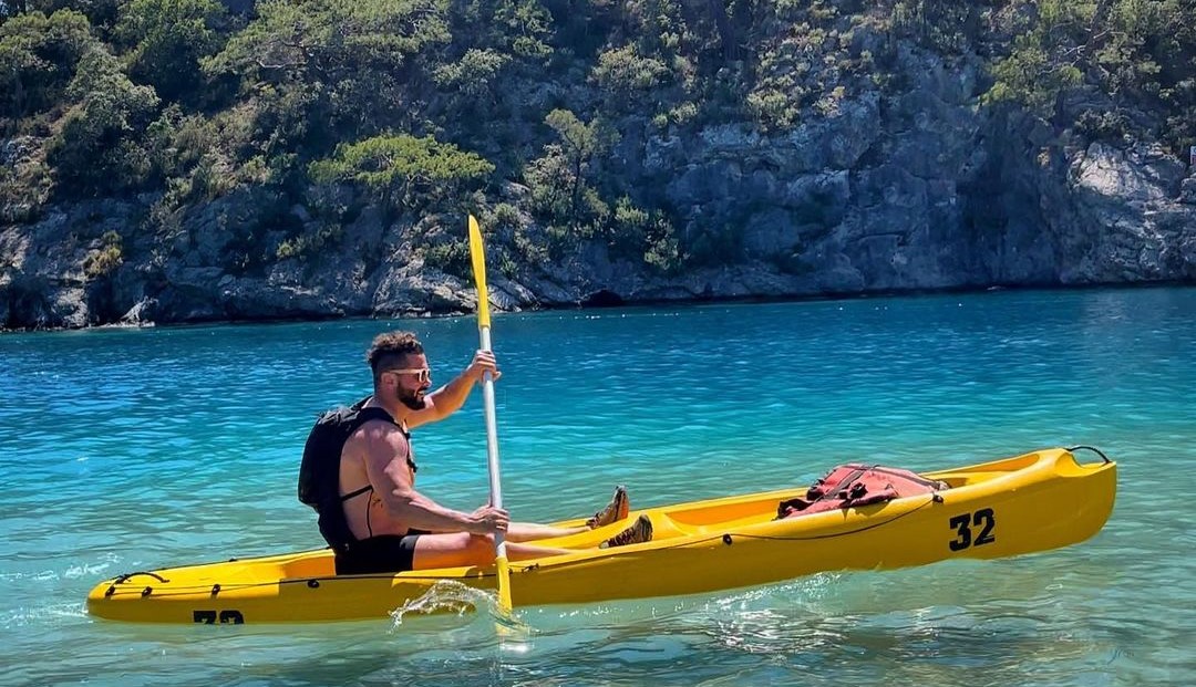 Survivor Mustafa Kurt Kimdir