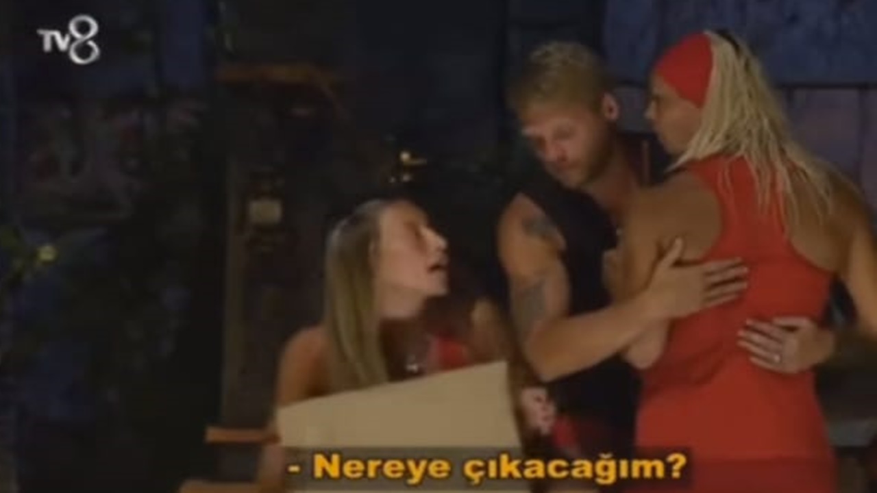 Survivor Nagihan Aleyna Kavgasindan Yeni Goruntuler Kendisini Tutamayip Boyle Saldirdi