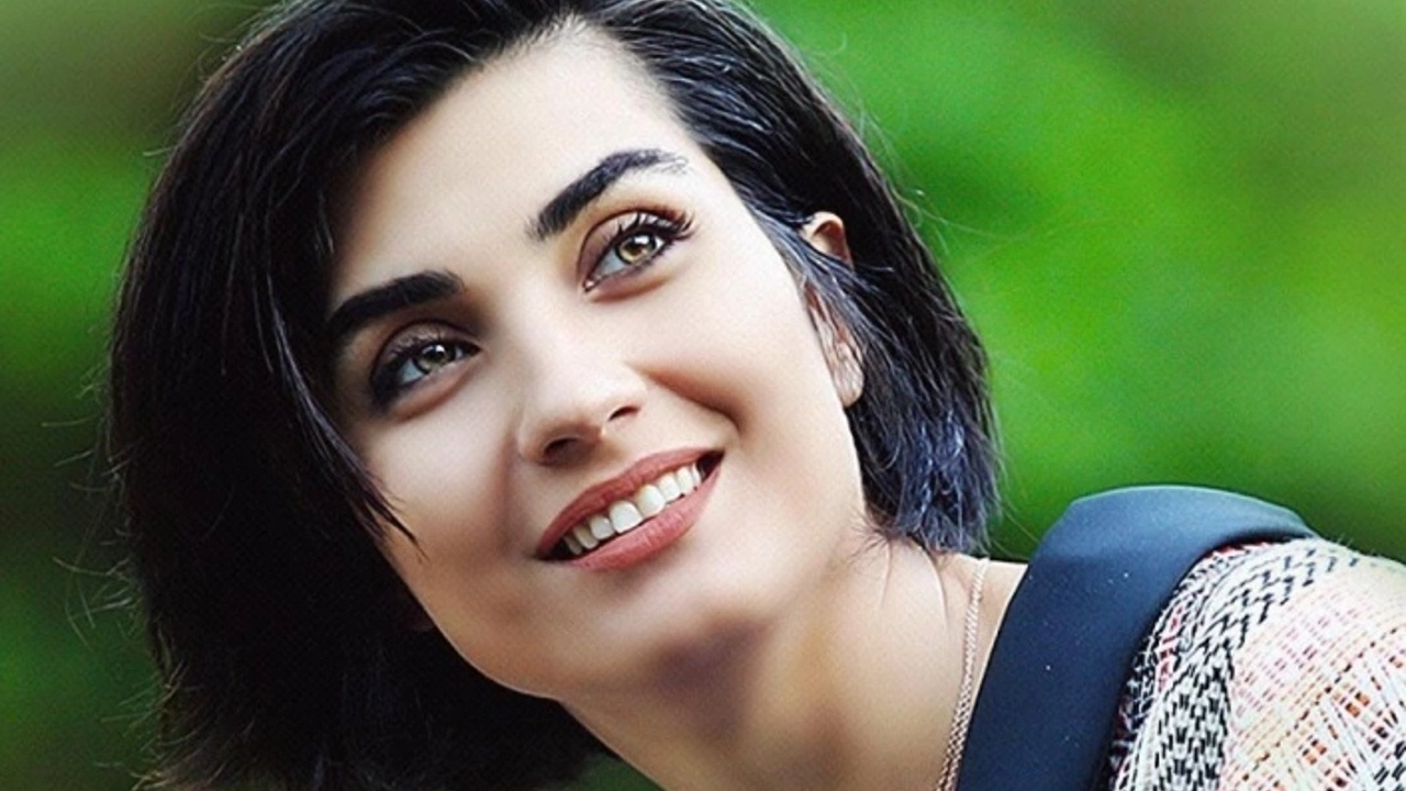 Tuba Buyukustun Paris Ten Aldigi Ev Icin 7 Milyon Lira Odedi H6881 Beb4A