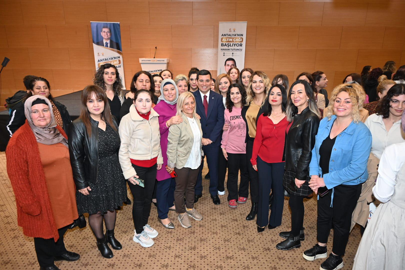 Tutuncu, Emekci Kadinlar Bulusmasinda 5