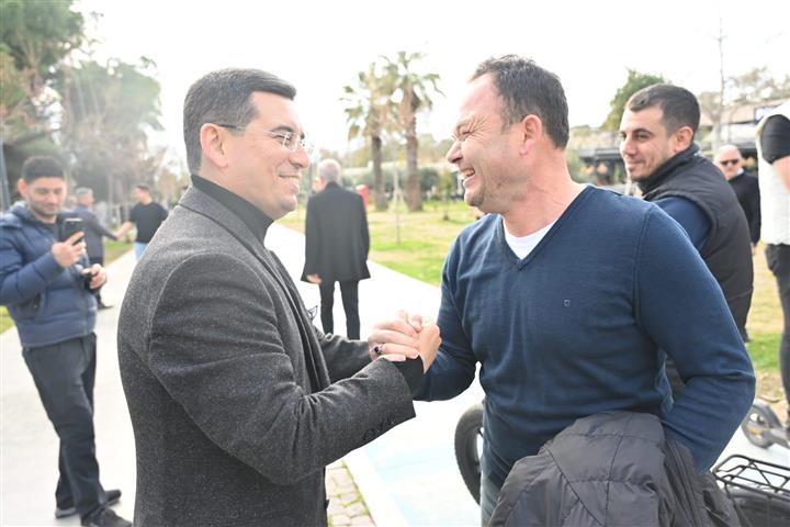 Tutuncu, Konyaalti Sahilinde 11 (Small)