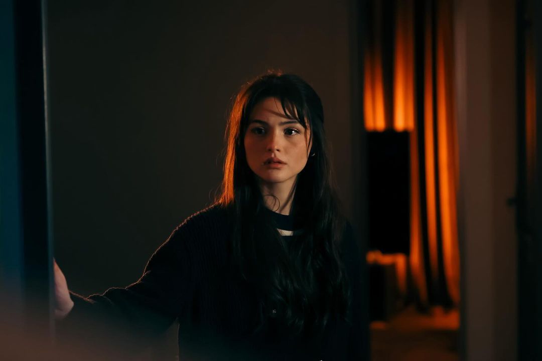 Yan Oda Dizisi Resim.jpeg