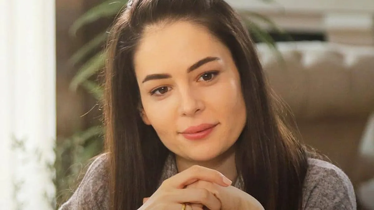 Yıldız Çağrı Atiksoy Hamile