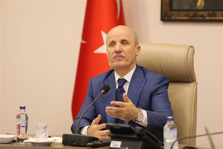 Yok Baskani Ozvar Bu Topraklarda Yabanc 19948 (1) (Small)