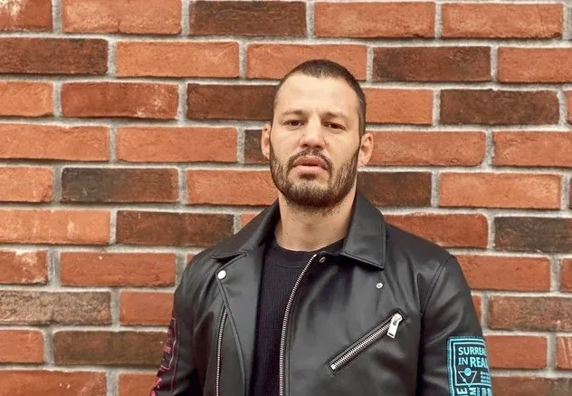 0X0 2 Cocuk Annesi Tugba Buyukustunun Kizlari Ilgi Odagi Oldu Ikizlerinin Son Hali Sasirtti Biri Annesine Cok Benz 1712049952435