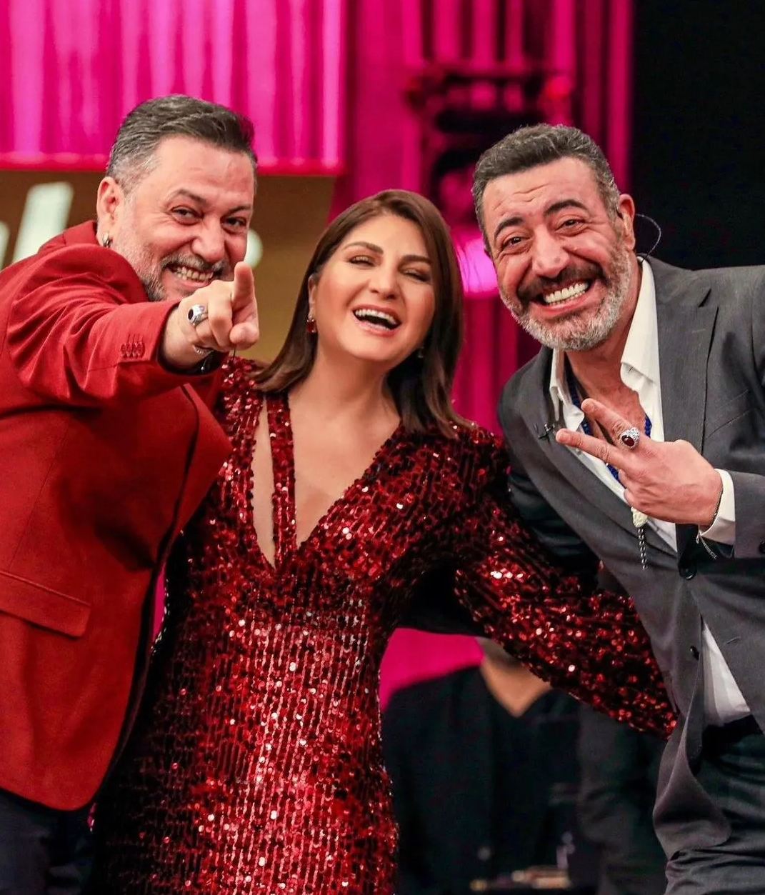 0X0 Hakan Altunun Babasi Bakin Kim Cikti Duyanin Agzi Acik Kaldi Meger O Unlu Ismin Ogluymus Sibel Canin Eski Part 1712753102002 Kopyası