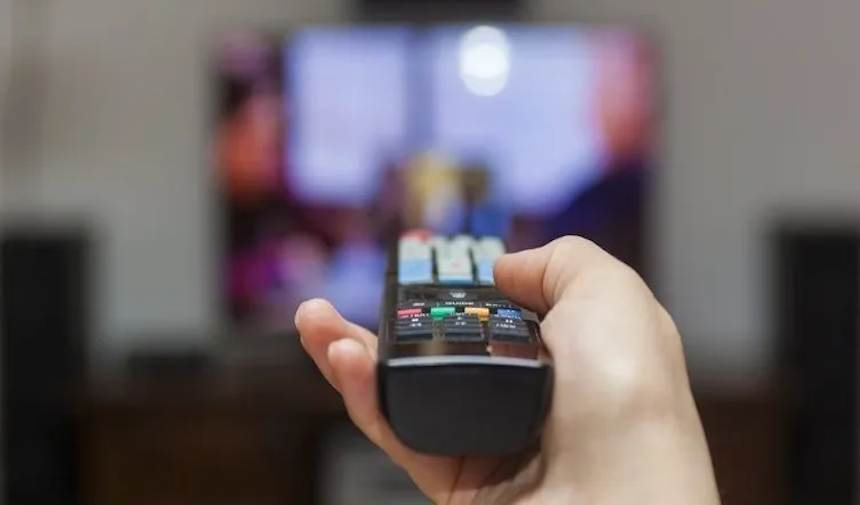 0X0 Tv Yayin Akisi 12 Nisan 2024 Cuma Televizyonda Bugun Hangi Diziler Ve Filmler Var 1712913263434 Kopyası