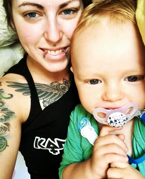 3 Yildir Oglunu Arayan Alman Annenin Imd 37830 (1)