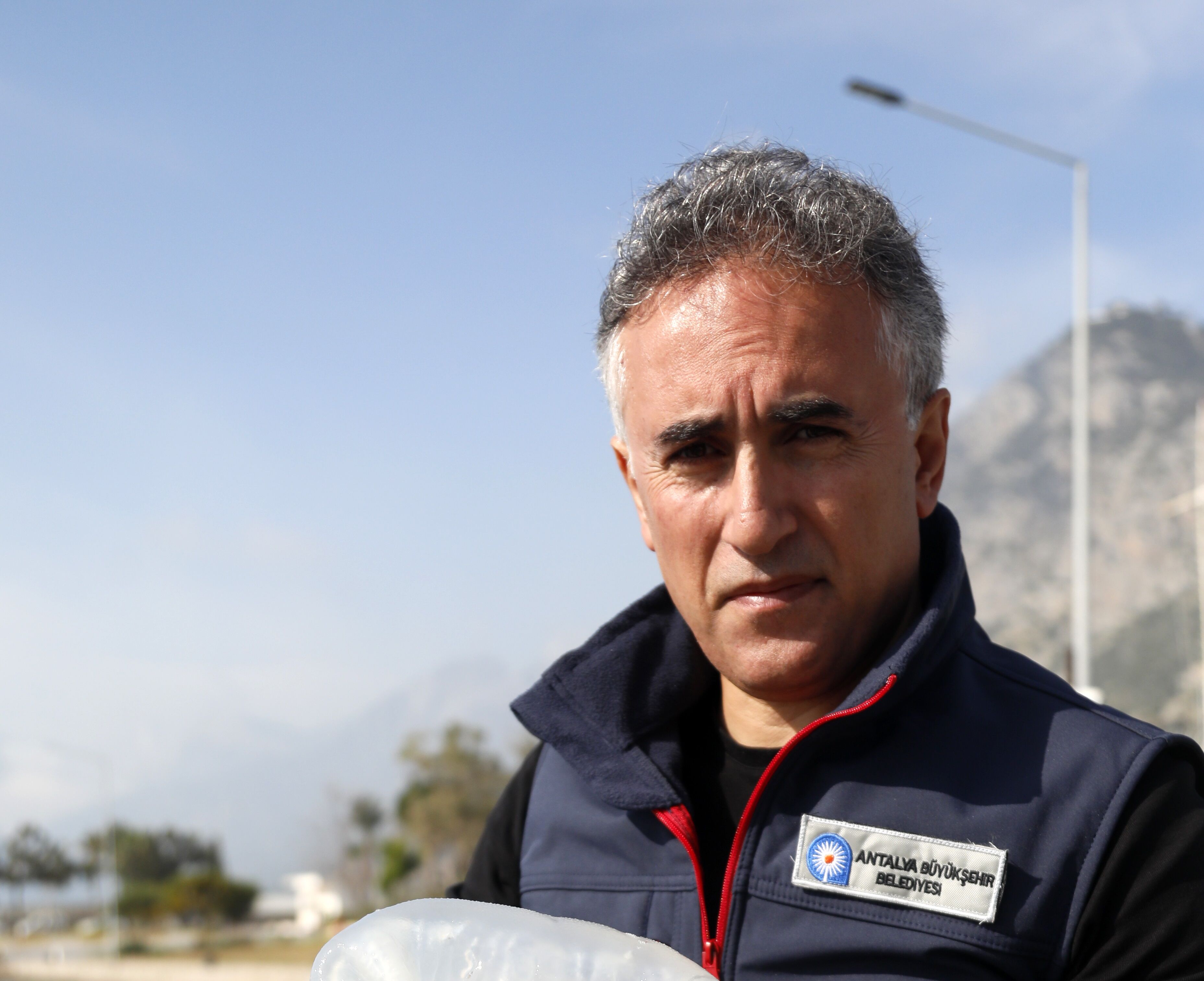 Antalya Aciklarinda Denizanasi Ve Sari B 38038 (2)