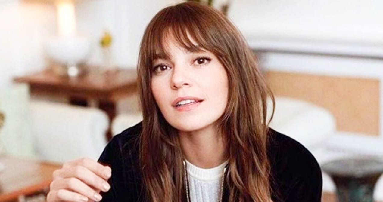 Asli Enver'den Brüksel Pozlariyla Hayat Gondermesi