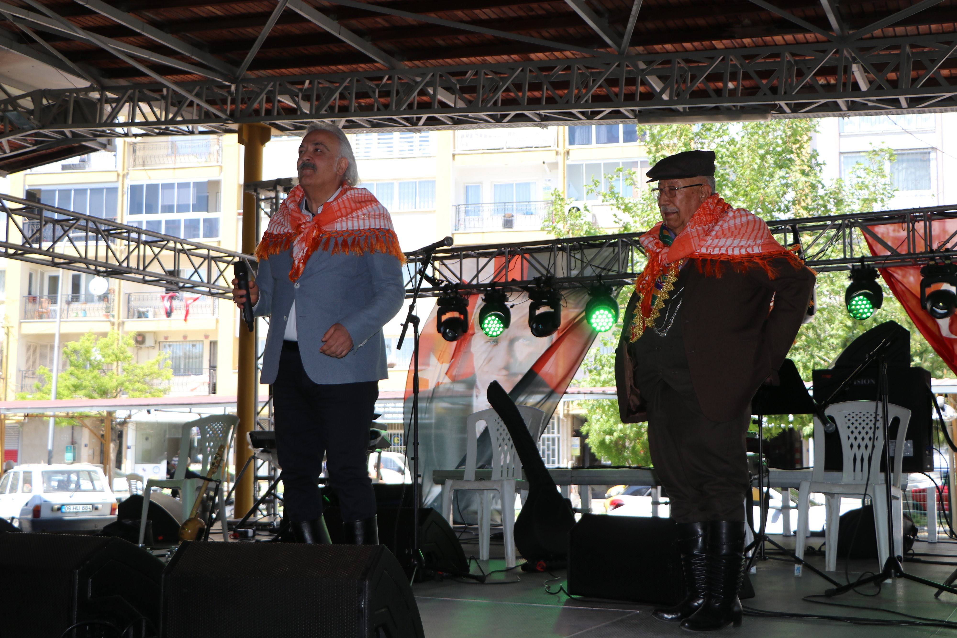 Aydinda Yoruk Bulusmasi