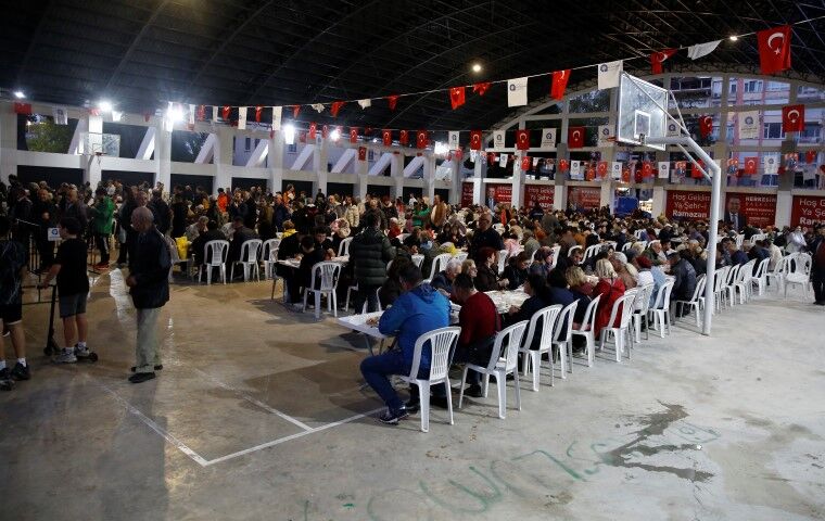 Büyükşehir’in Iftarları Devam Ediyor (2)