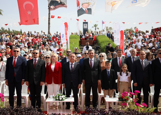 Cam Piramit’te Coskulu Bayram Kutlamasi 43824 (Small)