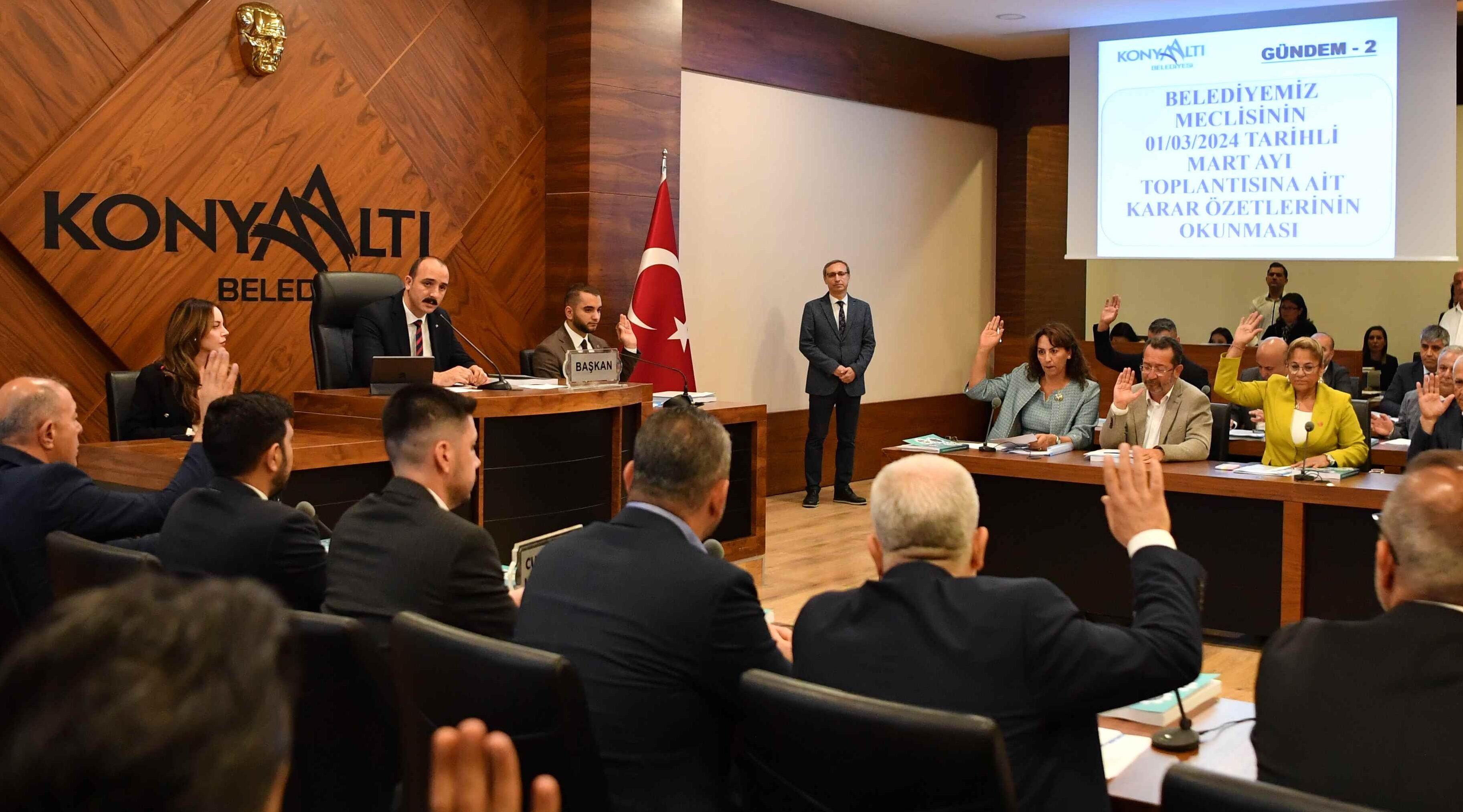 Cem Kotan Başkanliğindaki̇ İlk Mecli̇s Toplandi (6)