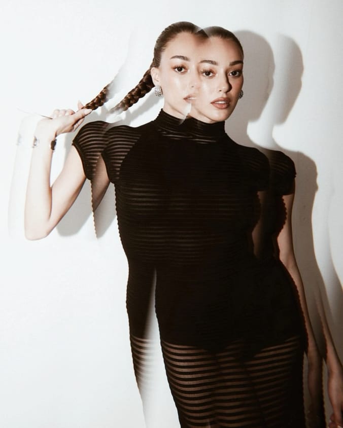 Dilen Cicek'i Gorenler Manken Gibi Dedi