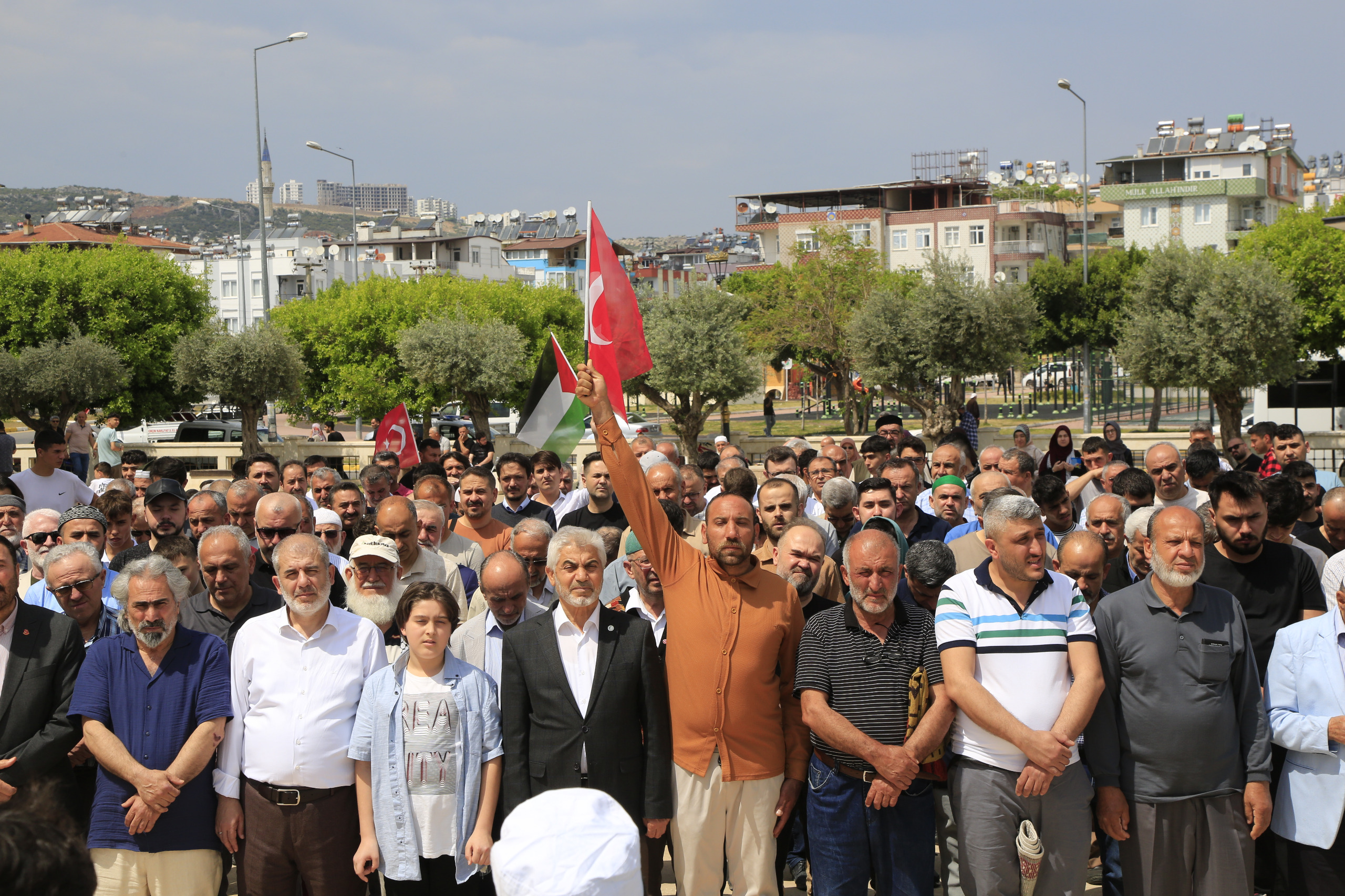Filistin Için Gıyabi Cenaze Namazı Kılındı (3)