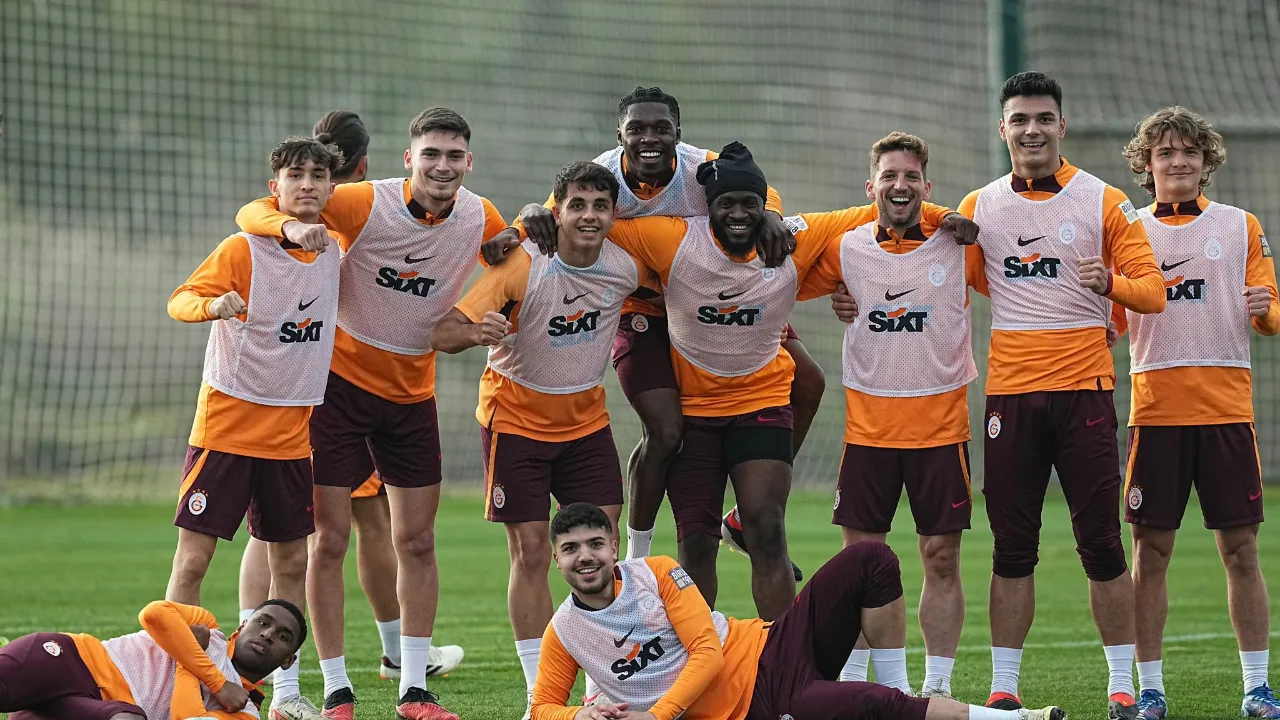 Galatasaray Hatayspor Macinin Hazirliklarini Surduruyor Fgng
