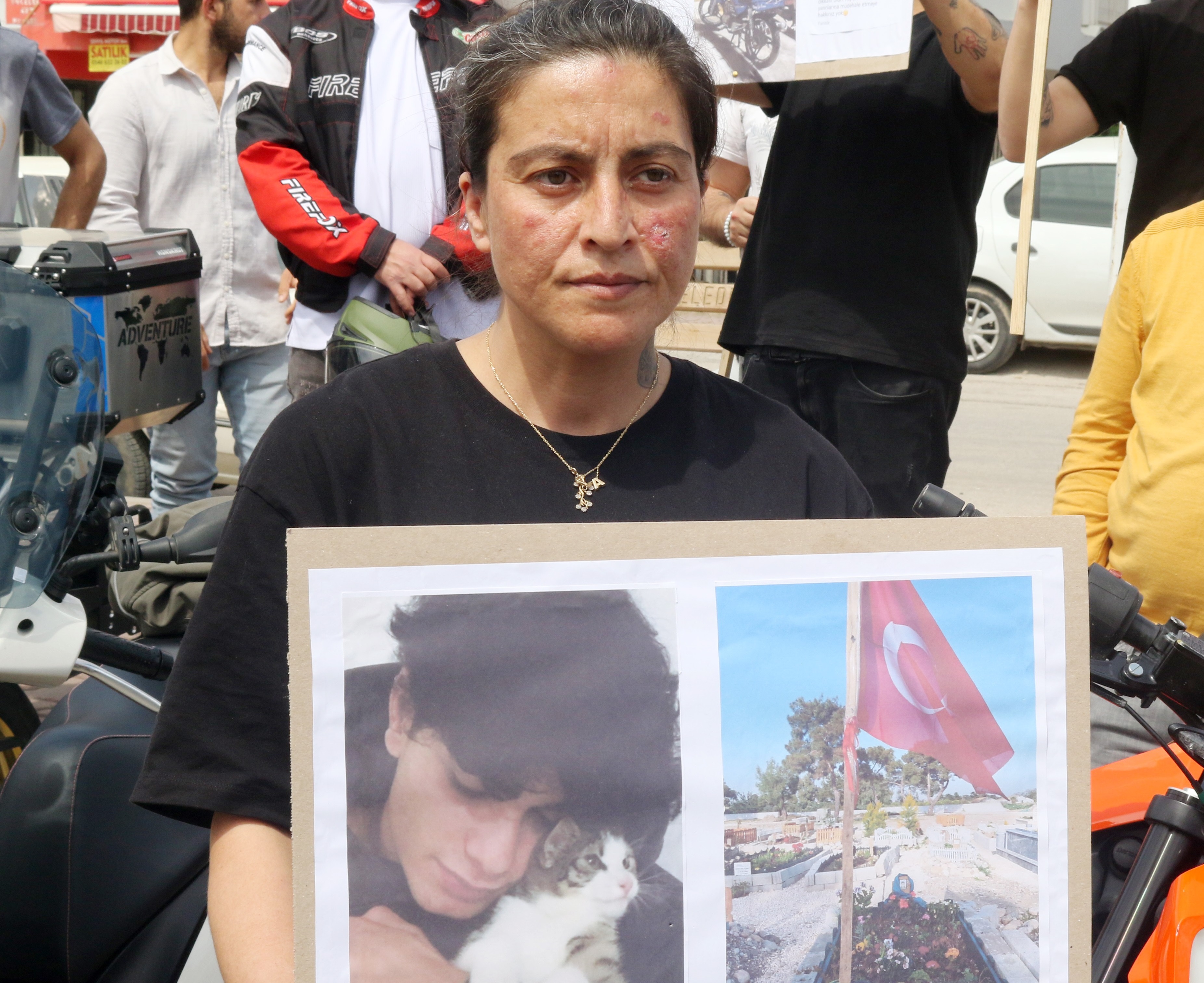 Kazada Olen Motosikletlinin Ailesinden 37391 (2)