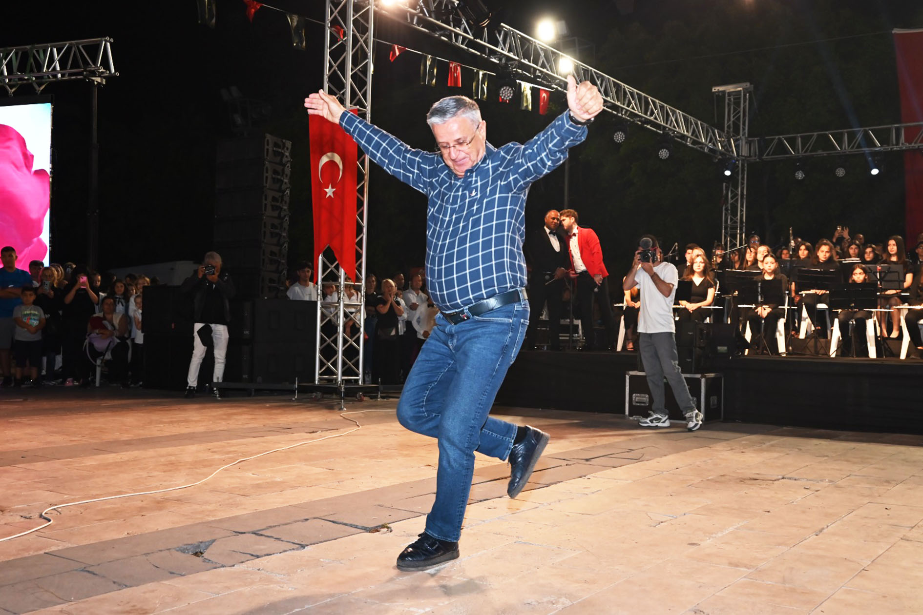 Kemerin Cocuklarından Konser