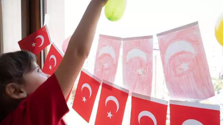 Pazartesi Okullar Tatil Mi