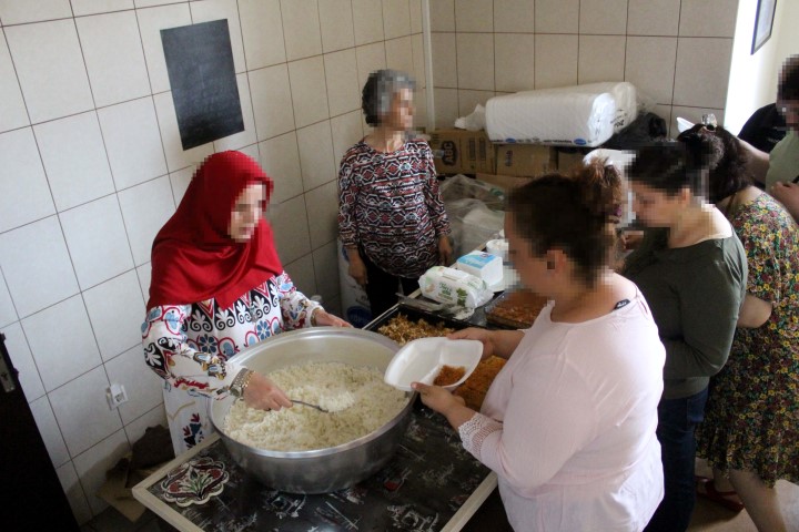 Psikiyatri Hastalarina Bahce Bakimi Asc 41984 (Small)