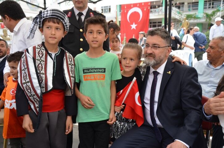 Serikte 23 Nisan Coskuyla Kutlandi 43874 (4) (Small)