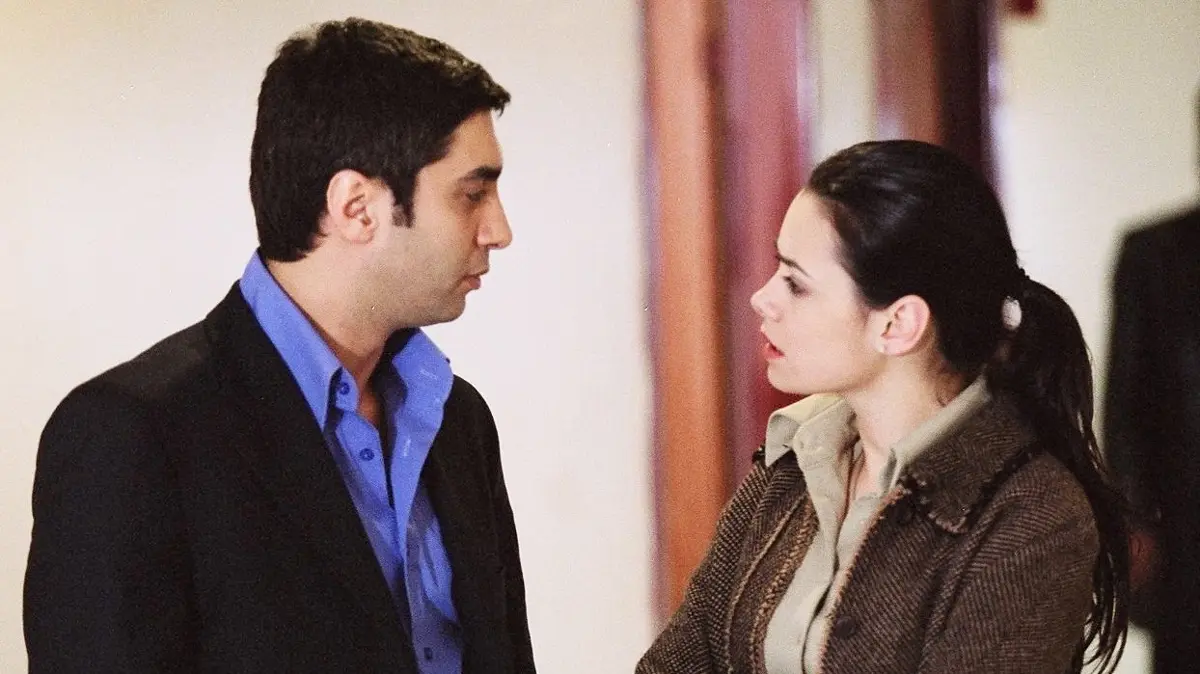 özgü namal kurtlar vadisi