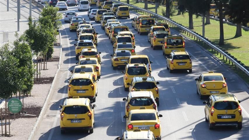 Taksiciler Eylem Yapmisti (Small)