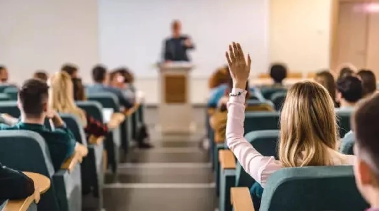 Universiteler Tatil Mi