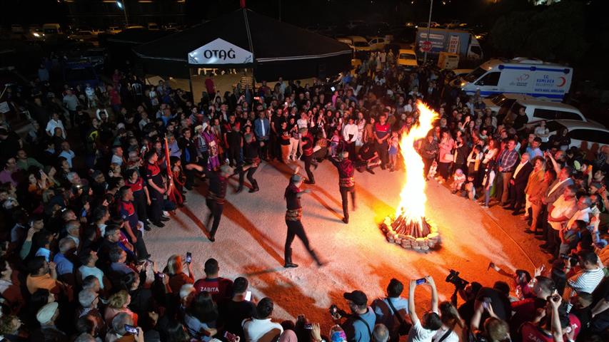 Yoruk Atesi Yakildi Oyunlar Oynandi (Small)