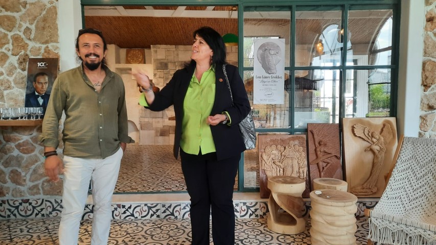 46E872Bb E271 4093 A4A6 3C8Ad4257A1F (Small)