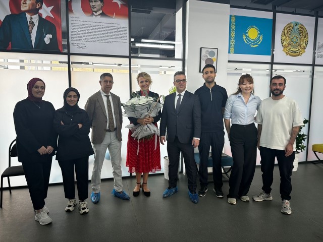 6833Acb1 Bcf9 4E9A 89B5 89F30Fcfebc4 (Small)