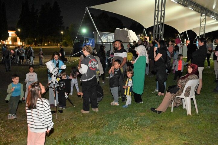 Antalya, Bilim Merkezinden Dunyanin Uydusunu Gozlemledi 8 (Small)