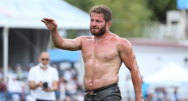 Antalyali Unluler 15