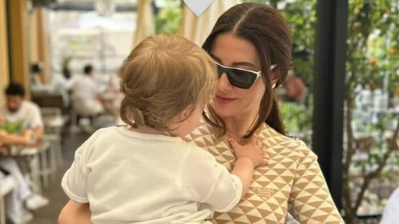 Basak Dizer Kimdir 4