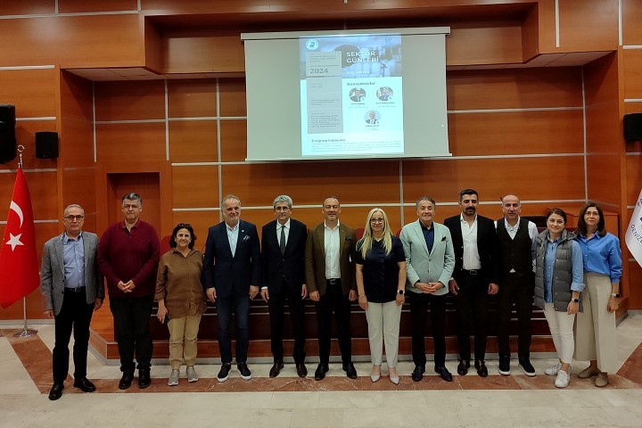 Denizli Üni Öğrencileri (2) (Small)