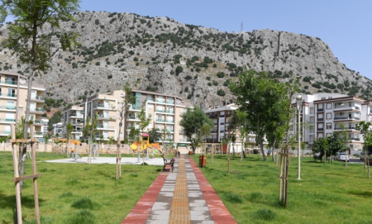 Hurma Mahallesine Yeni Park