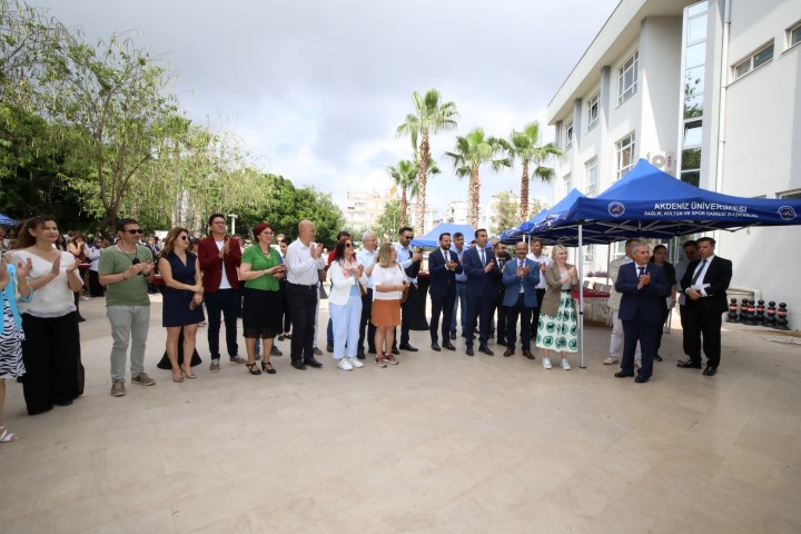 Img 4625 1575X1050 (Small)